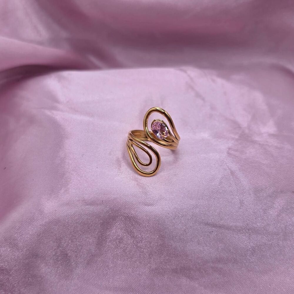 Women's Gold Jewelry - Picture 2 of 4